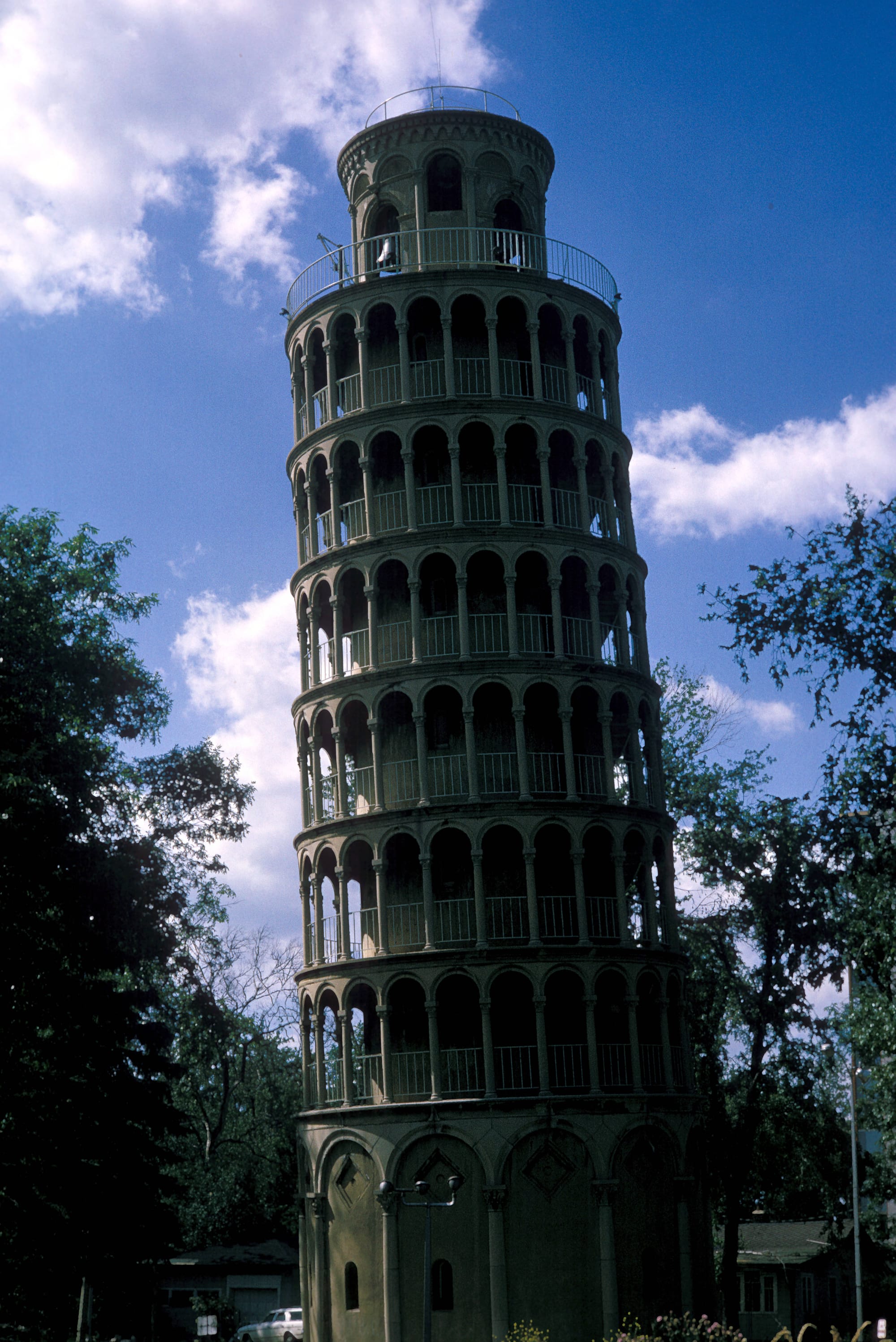 Leaning Tower of Niles, Illinois