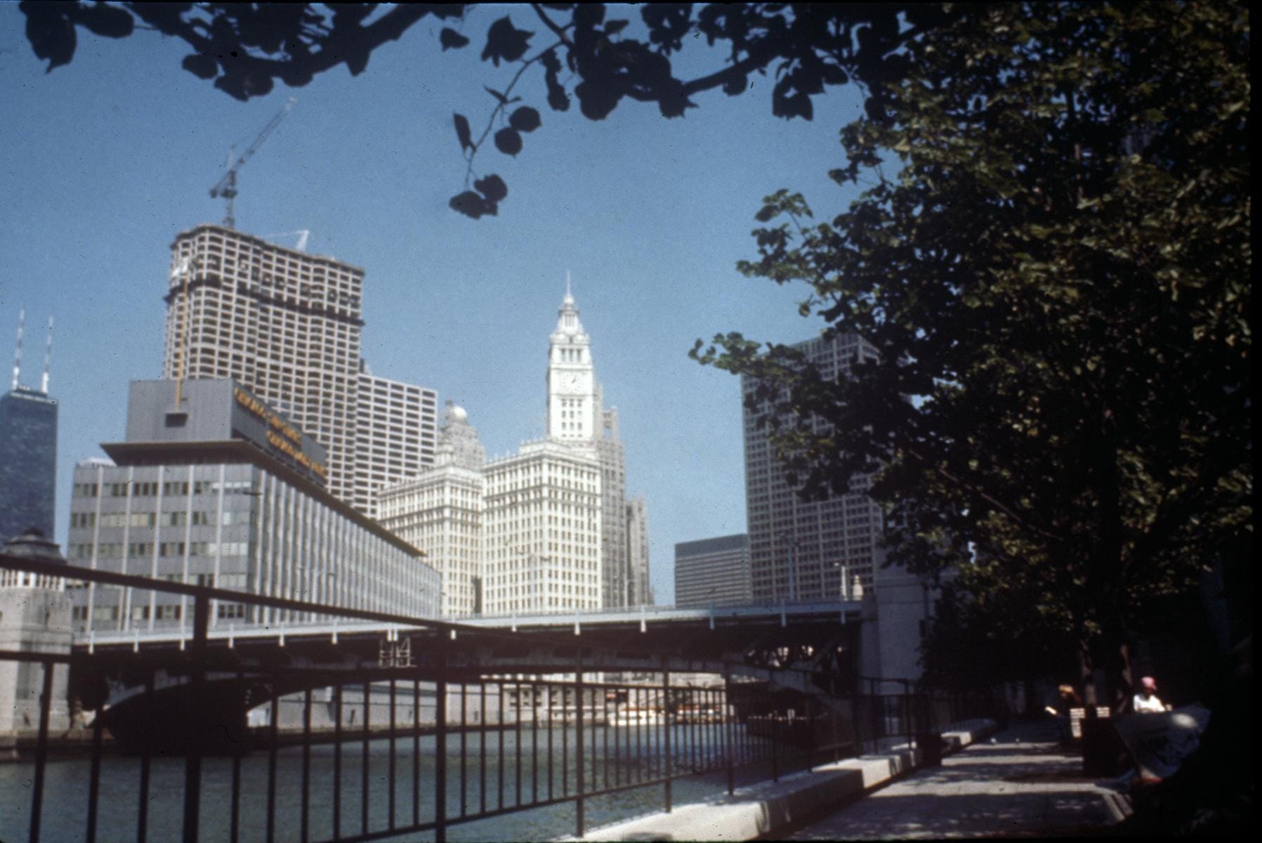 Wacker Drive Plaza, Chicago