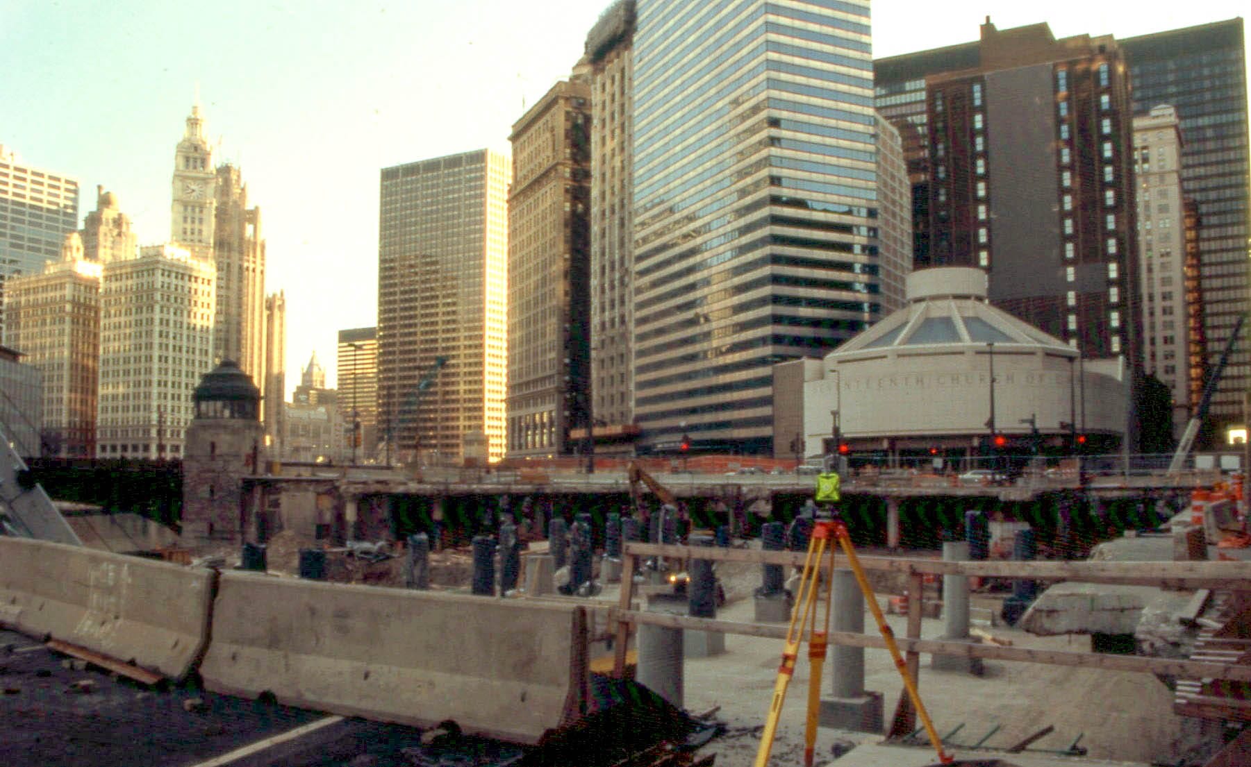 Wacker Drive Plaza, Chicago