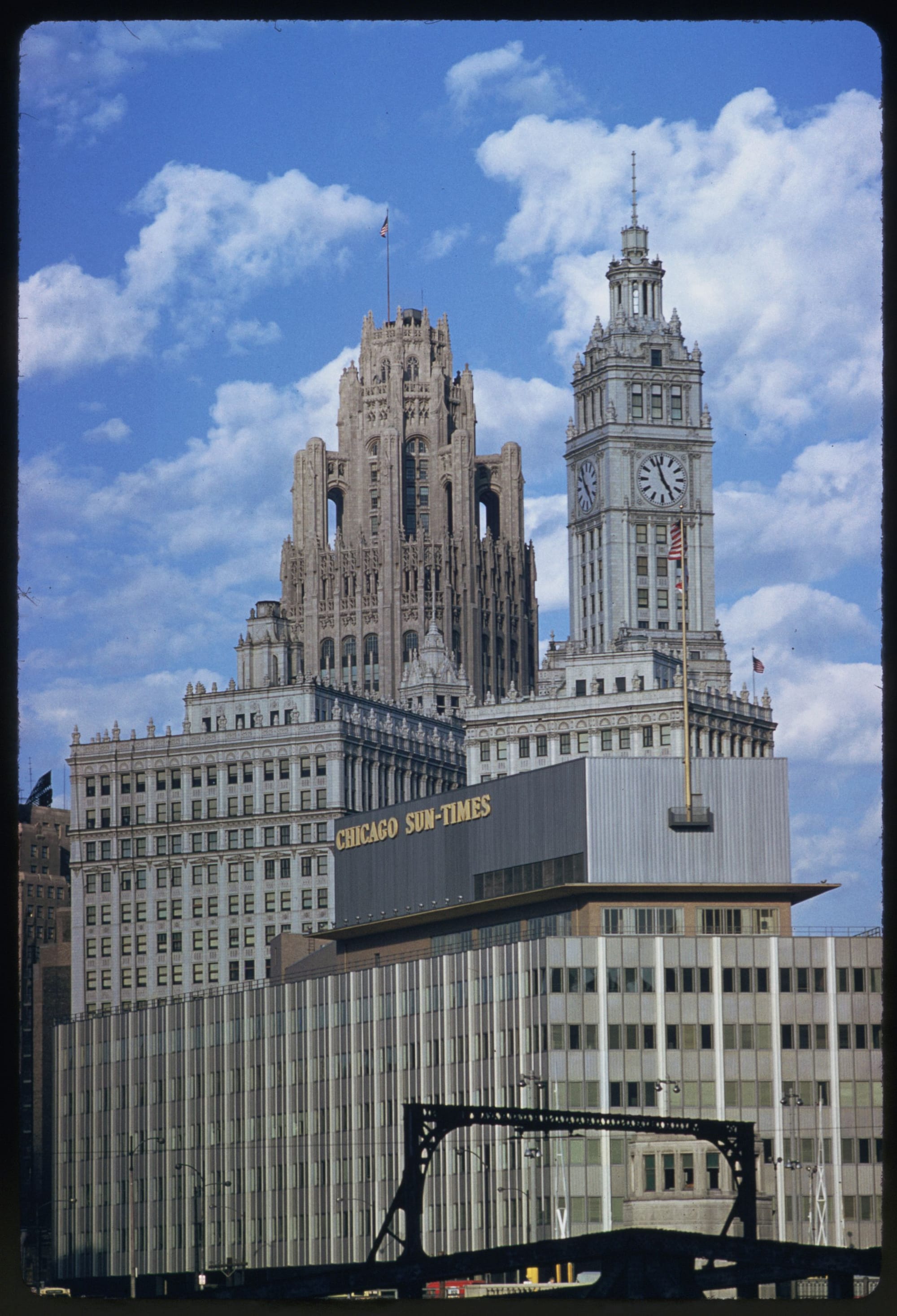 Wacker Drive Plaza, Chicago